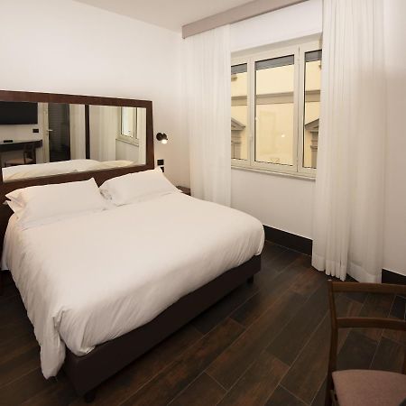 Hotel Domus Altana à Naples Extérieur photo