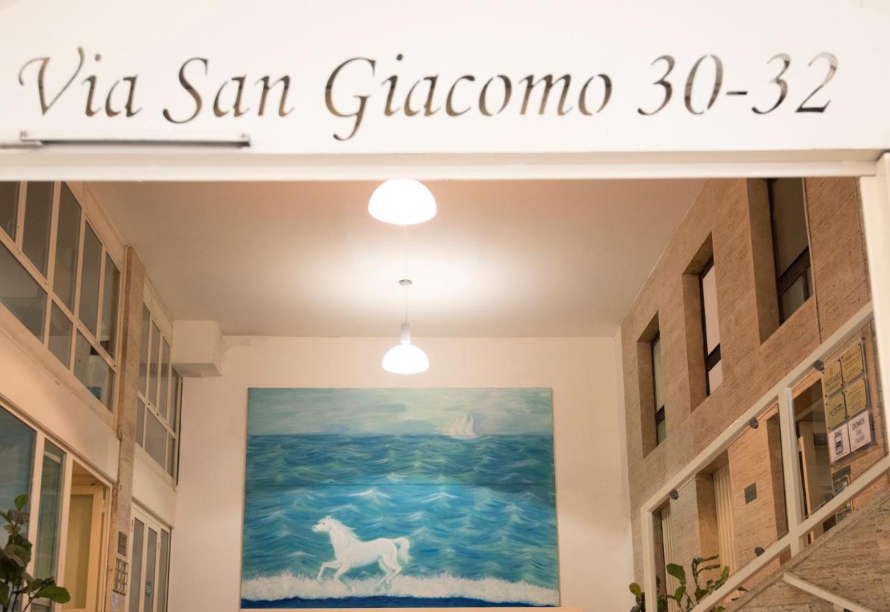 Hotel Domus Altana à Naples Extérieur photo